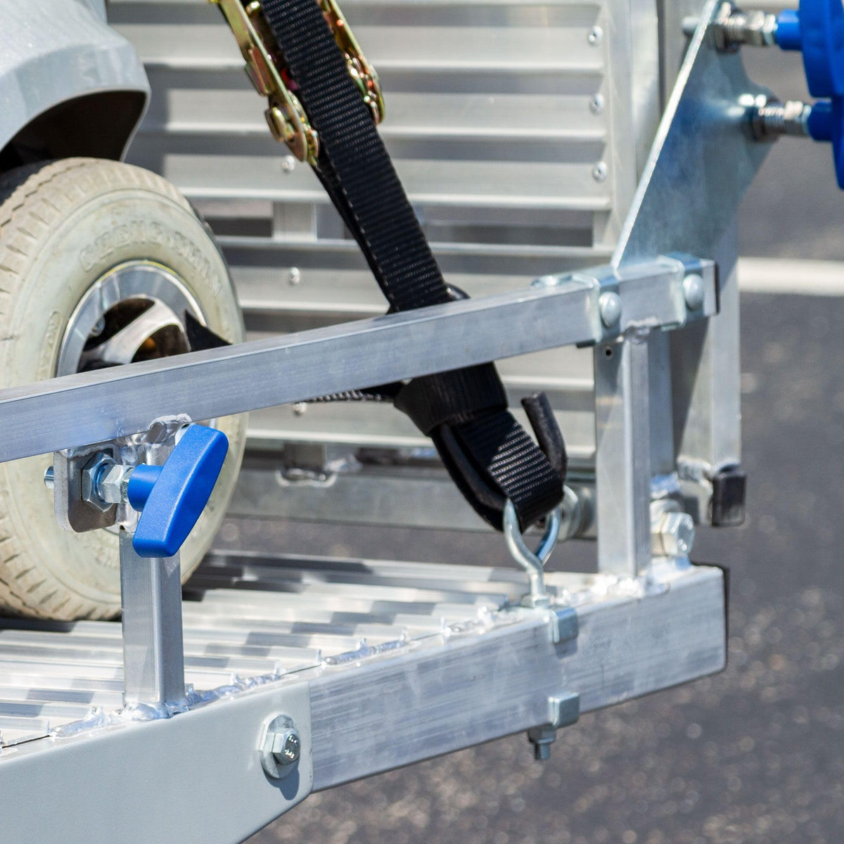 Scooter Wheelchair Hitch Carrier with Ramp, 500 lb Capacity K53858