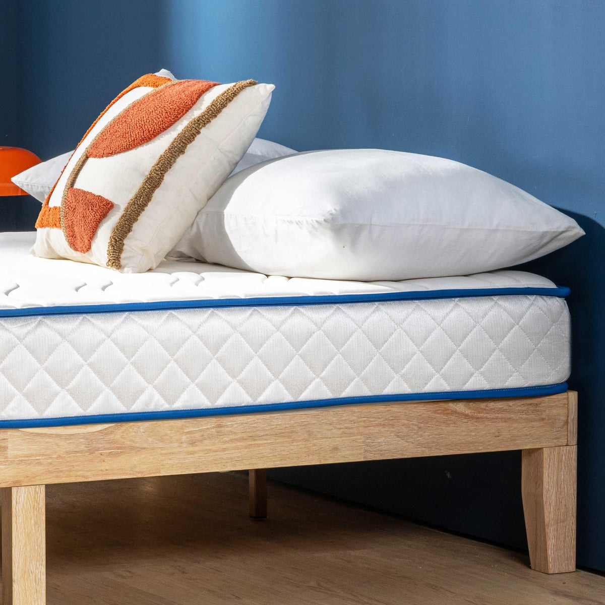 6 Inch Bonnell Spring Hybrid Mattress, Twin F5526